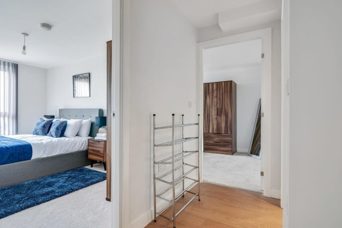 Lovely Riverside 2 Bed Apartment Λιντς Εξωτερικό φωτογραφία