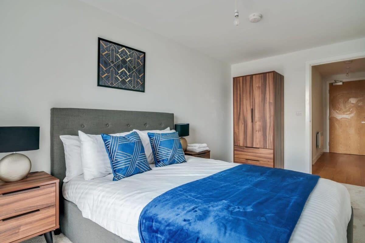 Lovely Riverside 2 Bed Apartment Λιντς Εξωτερικό φωτογραφία